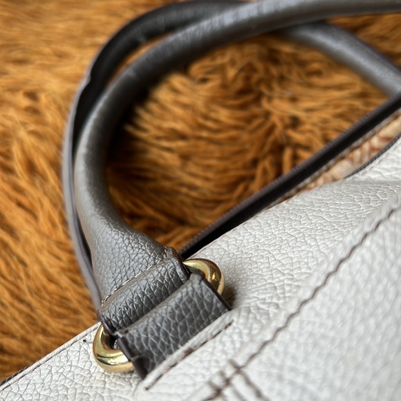 Tignanello 3 tone natural leather shoulder bag removable strap multi-pocket 💕 - Picture 11 of 11